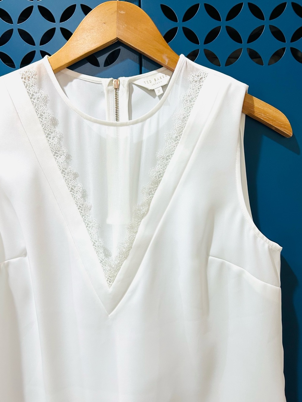 TED BAKER Lulabel White Lace Trim Sleeveless Top Romantic Cottagecore Size 6 - Picture 5 of 8